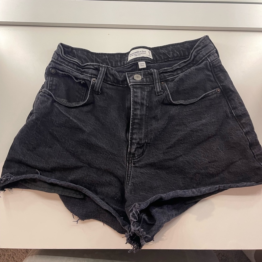 abercrombie 90s relaxed cutoff short high rise curve love